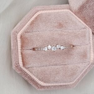 Delicate Sparkle Diamond Dianty Ring In Rose Gold